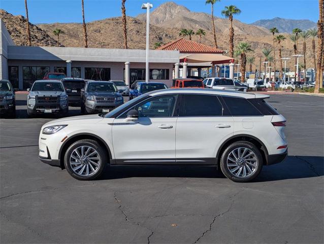 Photo of 2023 Pristine White Metallic Tri-Coat Lincoln Corsair