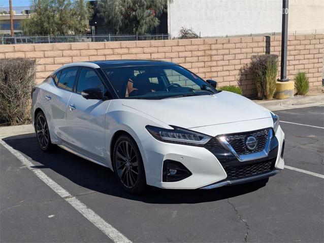 Photo of 2019 Pearl White Tricoat Nissan Maxima