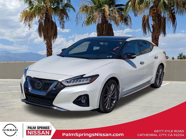 Photo of 2019 Pearl White Tricoat Nissan Maxima