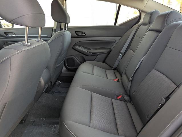 Photo of 2025 Glacier White Nissan Altima