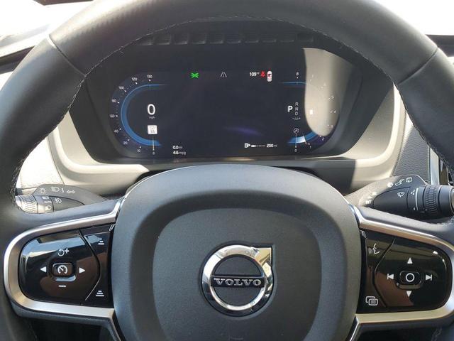 Photo of 2024 Bright Dusk Metallic Volvo XC90