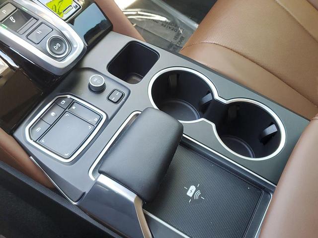 Photo of 2023 Liquid Carbon Metallic Acura MDX