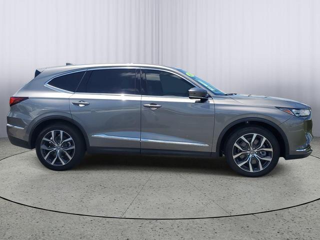 Photo of 2023 Liquid Carbon Metallic Acura MDX