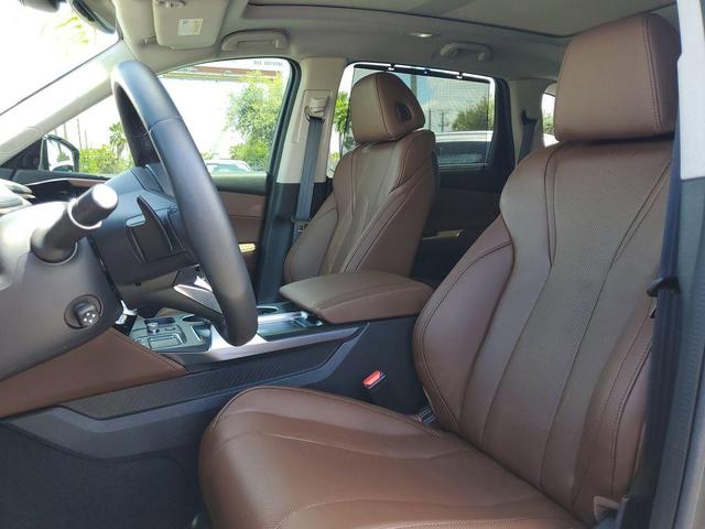 Photo of 2023 Liquid Carbon Metallic Acura MDX