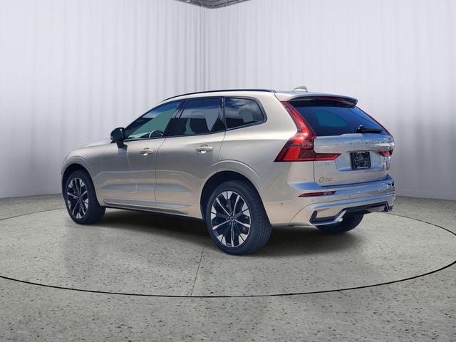 Photo of 2026 Bright Dusk Metallic Volvo XC60