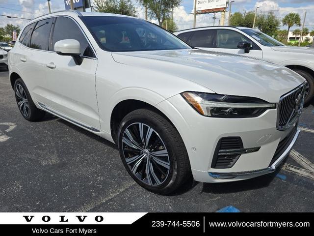 Photo of 2022 Crystal White Metallic Volvo XC60