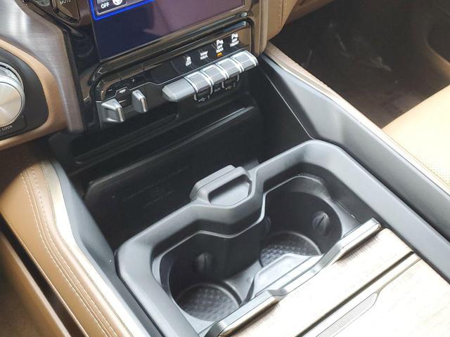 Photo of 2020 Ivory White Tri-Coat Pearlcoat RAM 1500