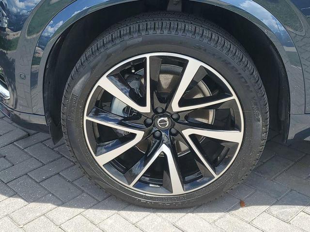 Photo of 2023 Denim Blue Metallic Volvo XC90
