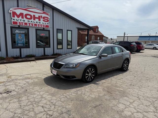 2013 Chrysler 200