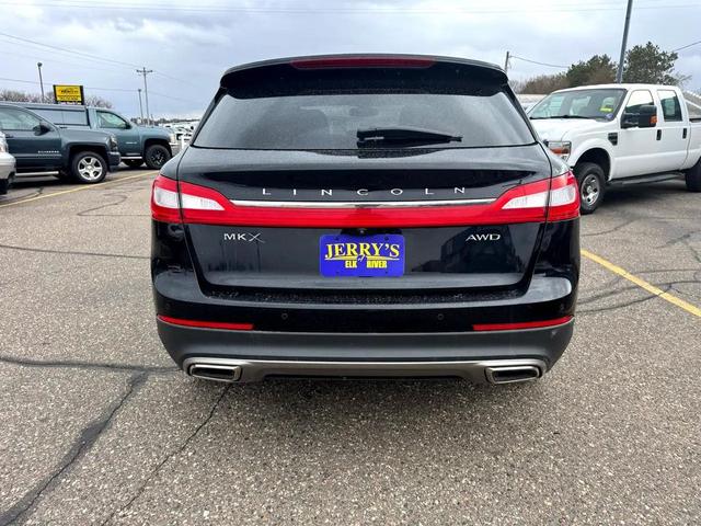 Photo of 2017 Not Specified Lincoln MKX