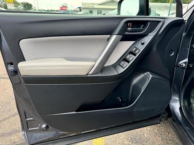 Photo of 2018 Dark Gray Metallic Subaru Forester
