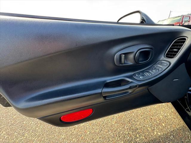 Photo of 1998 Black Chevrolet Corvette