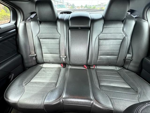 Photo of 2014 Tuxedo Black Metallic Ford Taurus