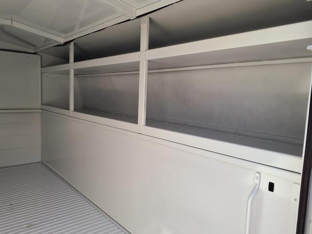 Photo of 2024 Oxford White Ford F-350