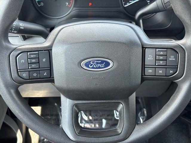 Photo of 2023 Agate Black Metallic Ford F-350