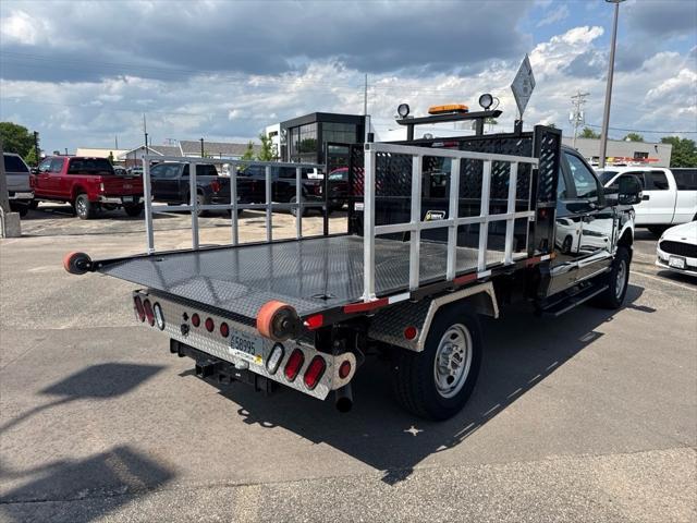Photo of 2023 Agate Black Metallic Ford F-350