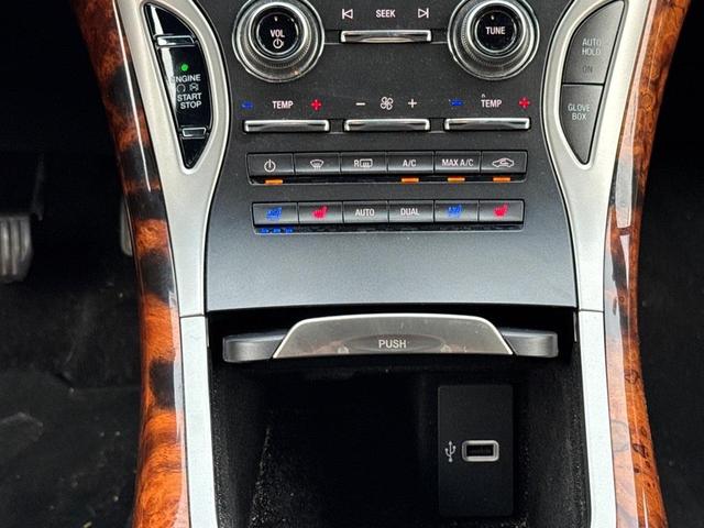 Photo of 2018 Ingot Silver Metallic Lincoln MKX