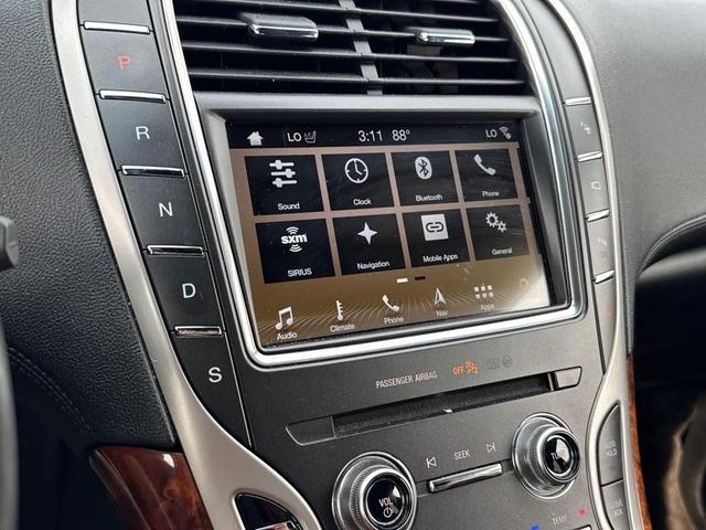 Photo of 2018 Ingot Silver Metallic Lincoln MKX
