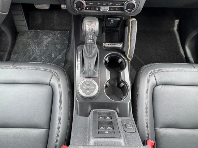 Photo of 2025 Shadow Black Ford Bronco