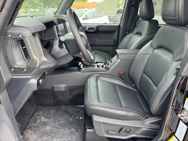 Photo of 2025 Shadow Black Ford Bronco