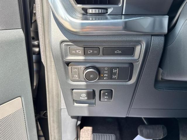 Photo of 2021 Carbonized Gray Metallic Ford F-150