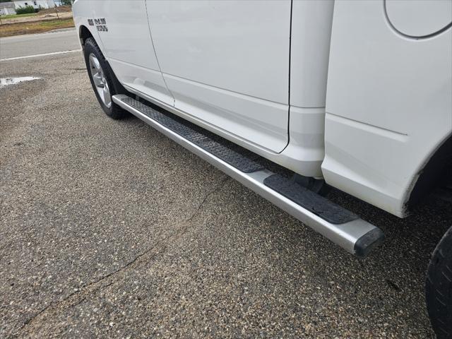 Photo of 2017 Bright White Clearcoat RAM 1500
