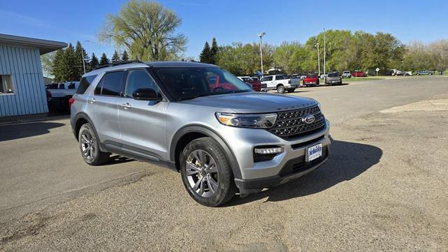 Photo of 2022 Iconic Silver Metallic Ford Explorer