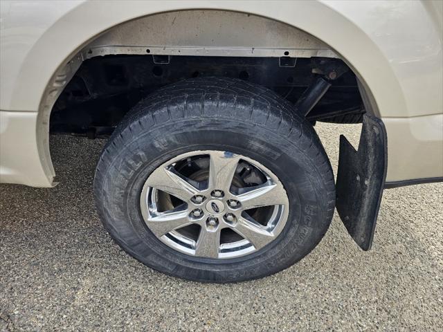 Photo of 2018 White Gold Ford F-150