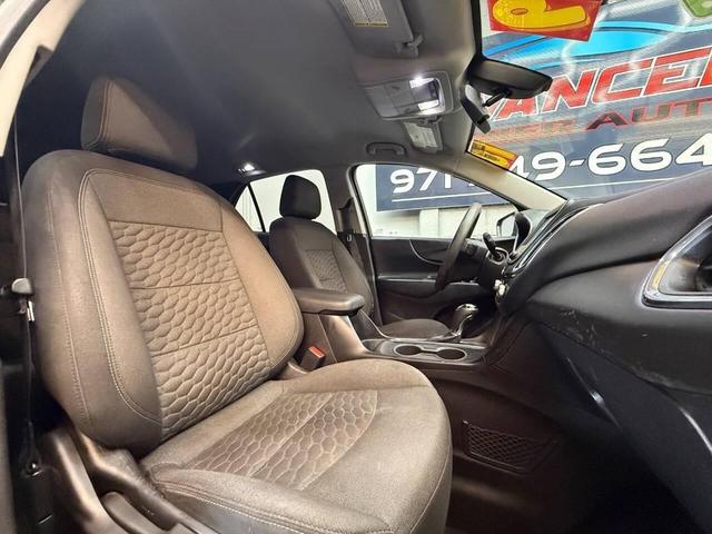 Photo of 2018 Mosaic Black Metallic Chevrolet Equinox