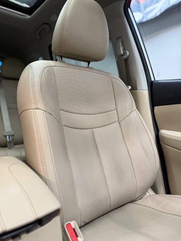 Photo of 2019 Pearl White Tricoat Nissan Rogue