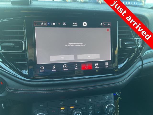 Photo of 2021 DB Black Crystal Clearcoat Dodge Durango