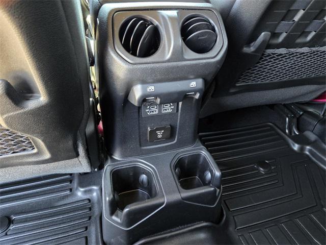 Photo of 2022 Limited Edition Tuscadero Pearlcoat Jeep Wrangler Unlimited