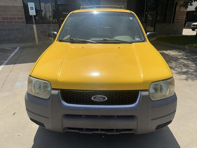 Photo of 2002 Chrome Yellow Clearcoat Ford Escape