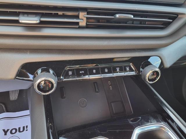 Photo of 2025 Blue Smoke Chevrolet Silverado EV