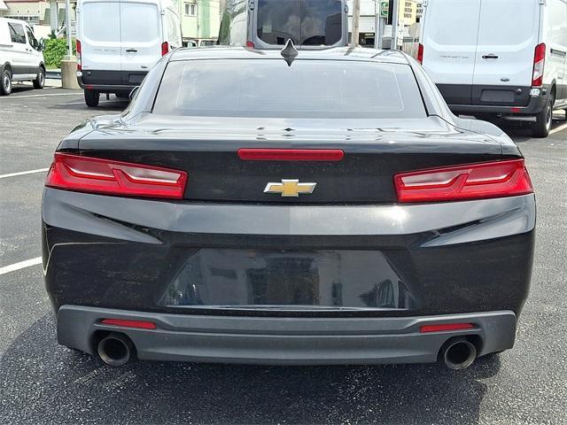 Photo of 2016 Black Chevrolet Camaro