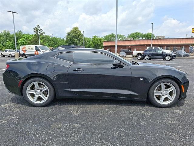 Photo of 2016 Black Chevrolet Camaro
