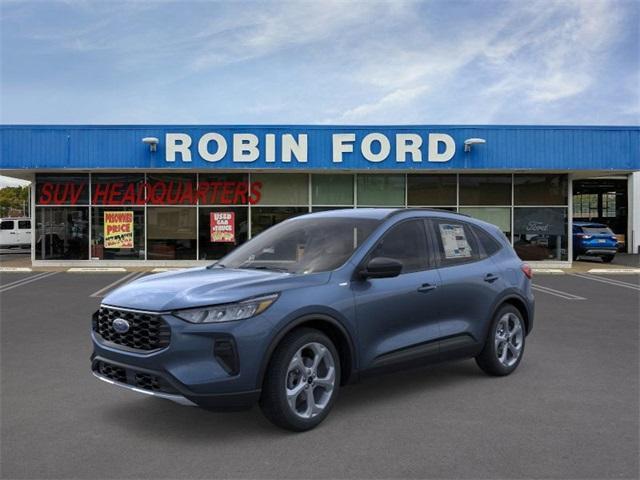 Photo of 2025 Vapor Blue Ford Escape