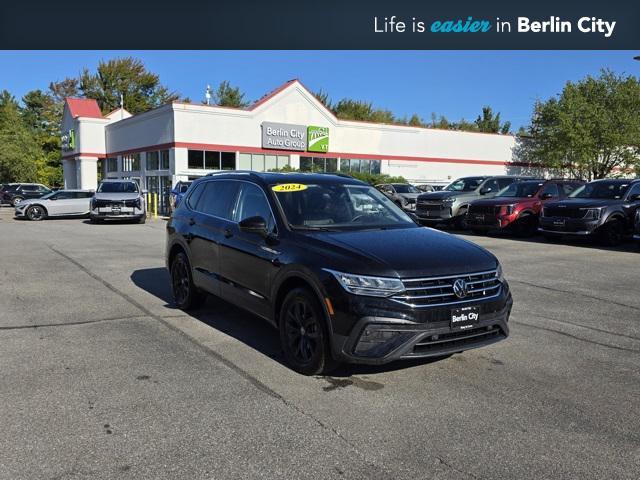 Photo of 2024 Atlantic Blue Metallic Volkswagen Tiguan