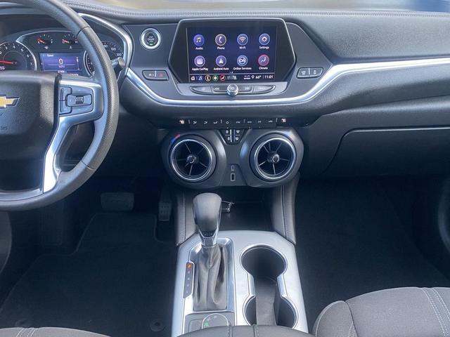 Photo of 2022 Summit White Chevrolet Blazer