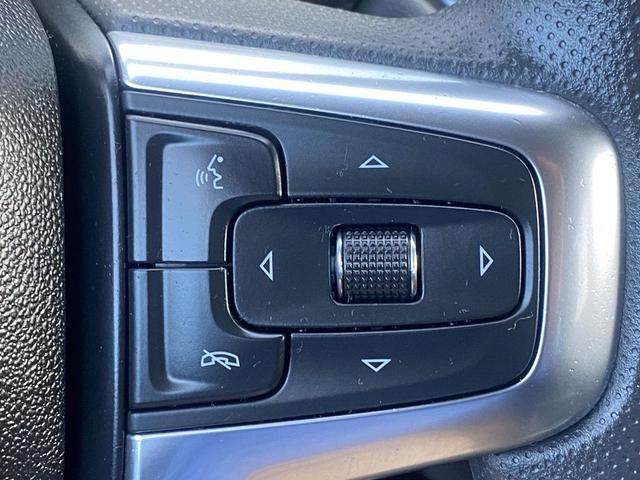 Photo of 2022 Summit White Chevrolet Blazer
