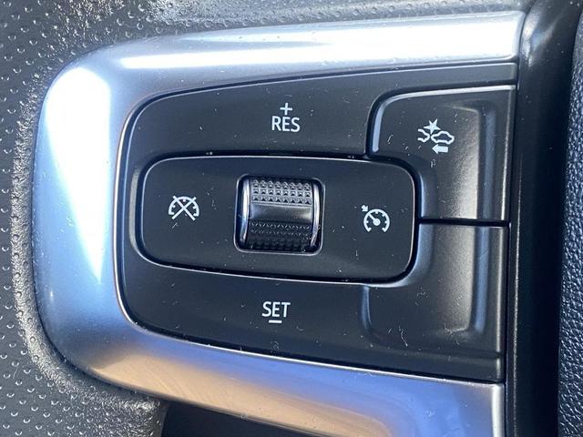 Photo of 2022 Summit White Chevrolet Blazer