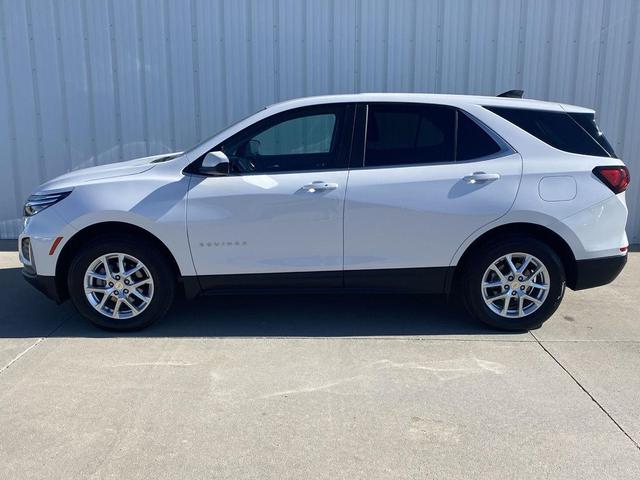 Photo of 2024 Iridescent Pearl Tricoat Chevrolet Equinox