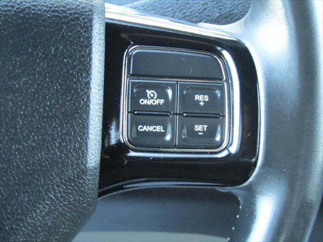 Photo of 2019 Granite Pearlcoat Dodge Grand Caravan