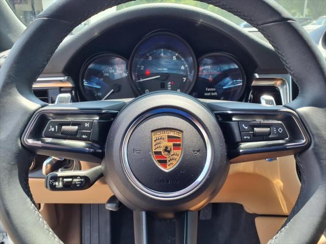 Photo of 2024 White 0q Porsche Macan
