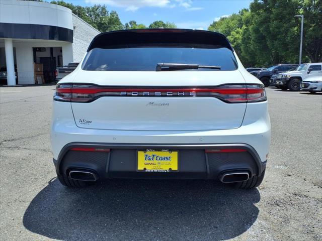 Photo of 2024 White 0q Porsche Macan