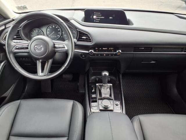 Photo of 2022 White Mazda CX-30