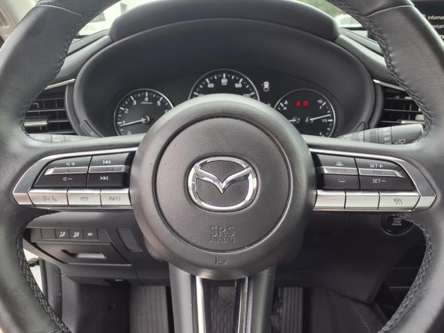 Photo of 2022 White Mazda CX-30