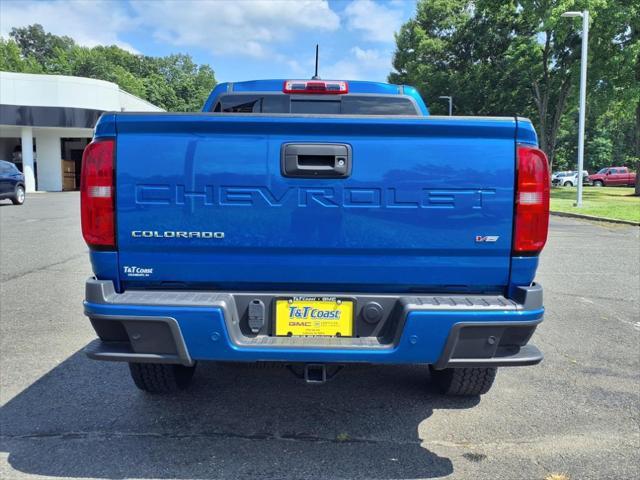 Photo of 2022 Bright Blue Metallic Chevrolet Colorado