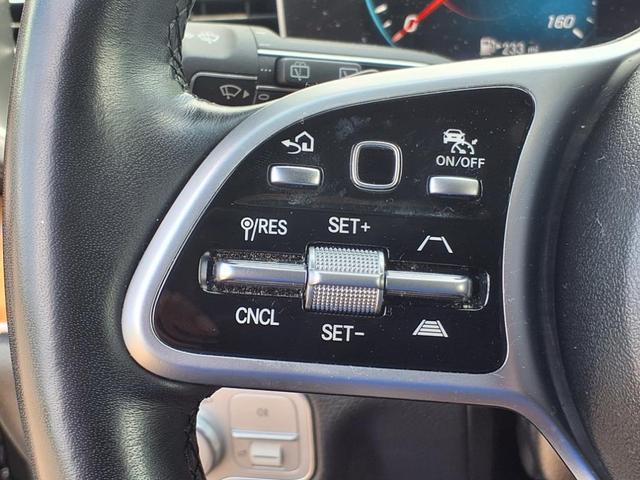 Photo of 2022 Black Mercedes-Benz GLS 450