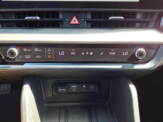 Photo of 2023 Ebony Black Kia Sportage